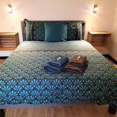Le Jardin Des Hirondelles Bed and Breakfast Blanzaguet-Saint-Cybard Εξωτερικό φωτογραφία